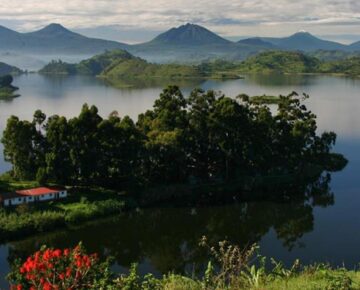 Lake Mutanda