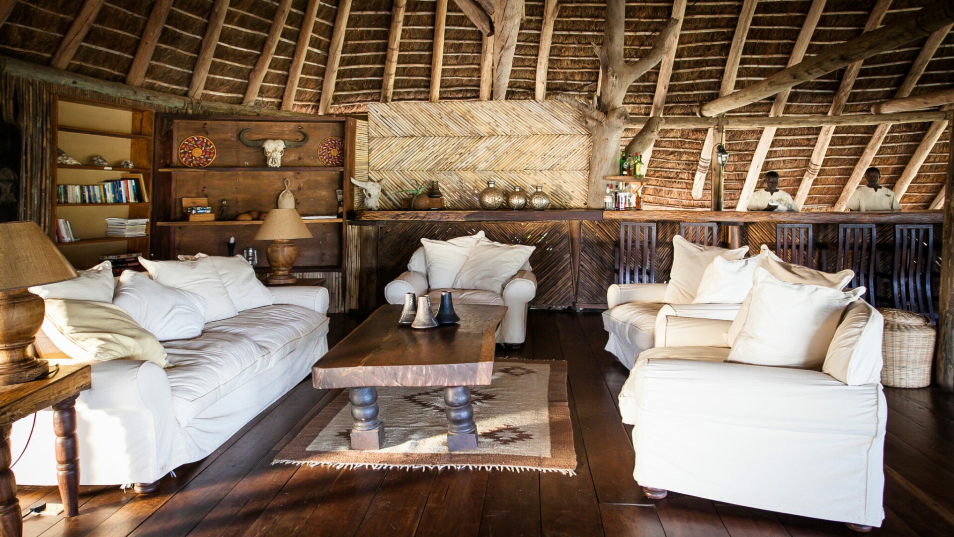 Apoka Safari Lodge